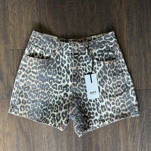 NWT OAT Printed Jean Shorts 6/28